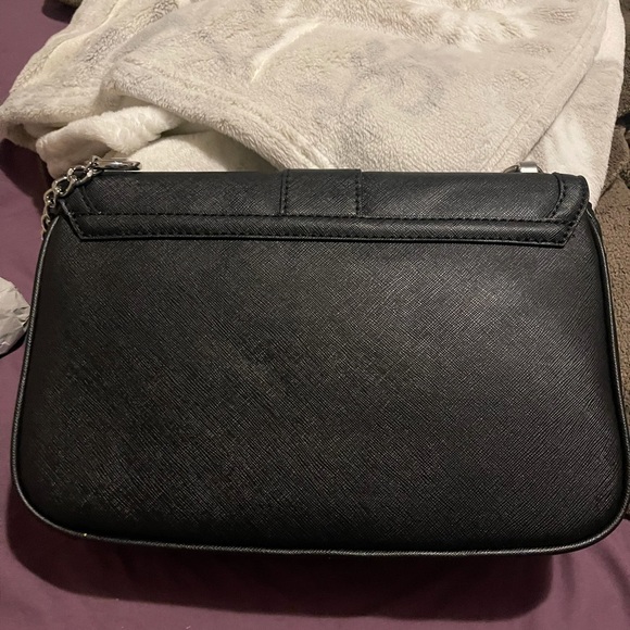 Guess Bag - Picture 4 of 5